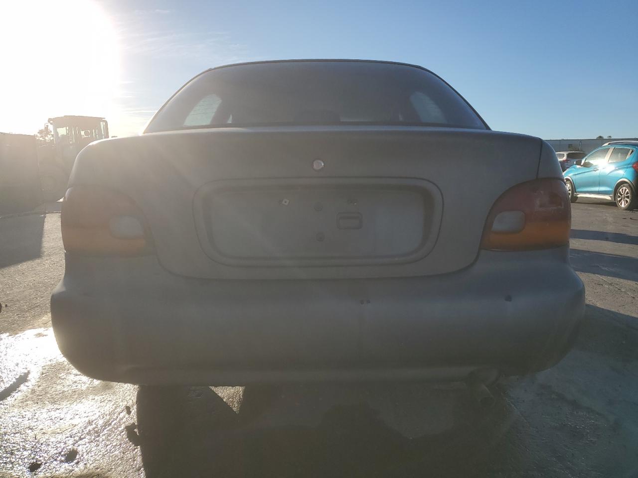 1996 Hyundai Accent Base VIN: KMHVF14N0TU263663 Lot: 92350075