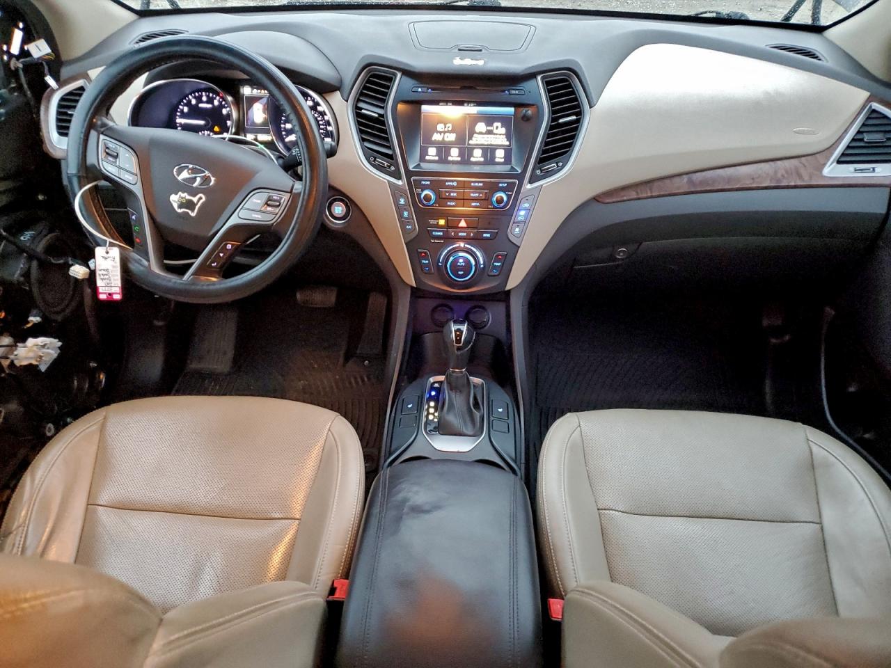 2017 Hyundai Santa Fe Se VIN: KM8SN4HF8HU232419 Lot: 93431915