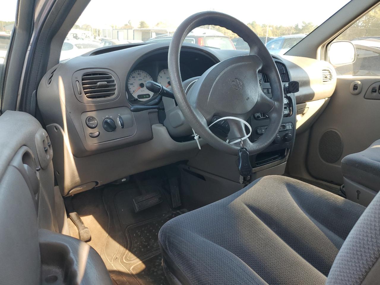 2003 Dodge Grand Caravan Se VIN: 1D4GP24353B182428 Lot: 93207155