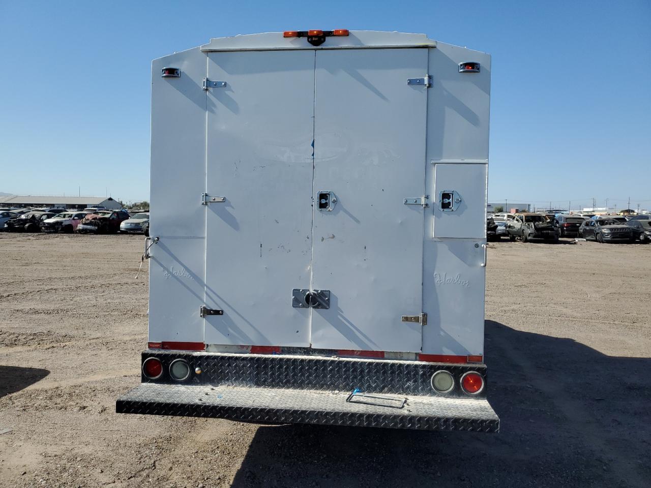 2017 Chevrolet Express Utility / Service Truck VIN: 1GB0GRFF5H1102433 Lot: 82666535