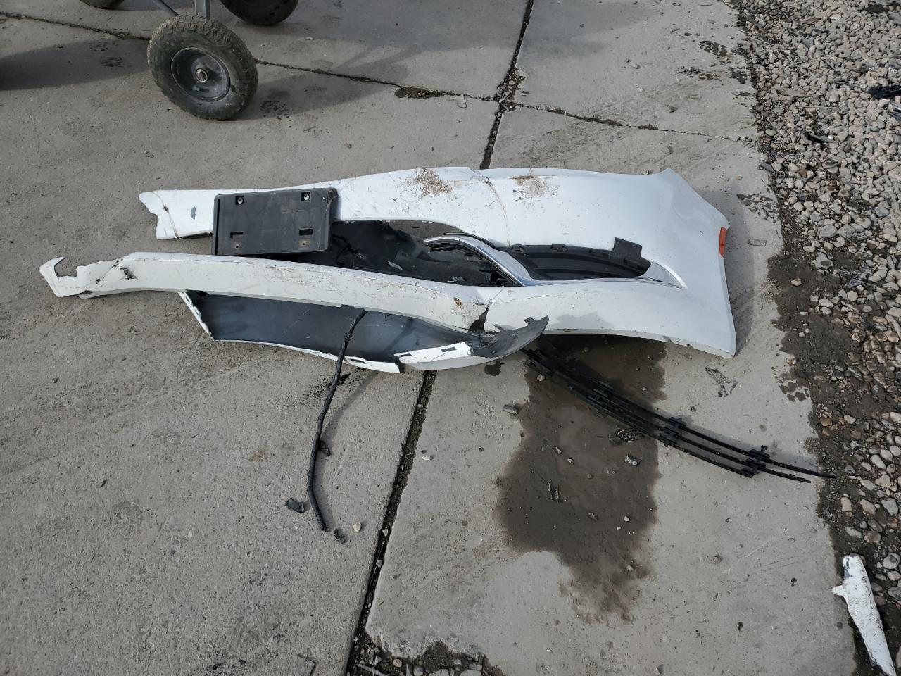 2015 Chrysler 200 Limited VIN: 1C3CCCAB6FN688849 Lot: 93055245