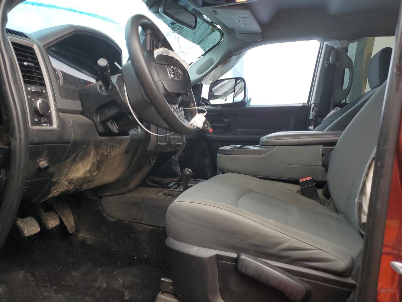 2016 Ram 2500 St VIN: 3C6UR5CL3GG235502 Lot: 92619675