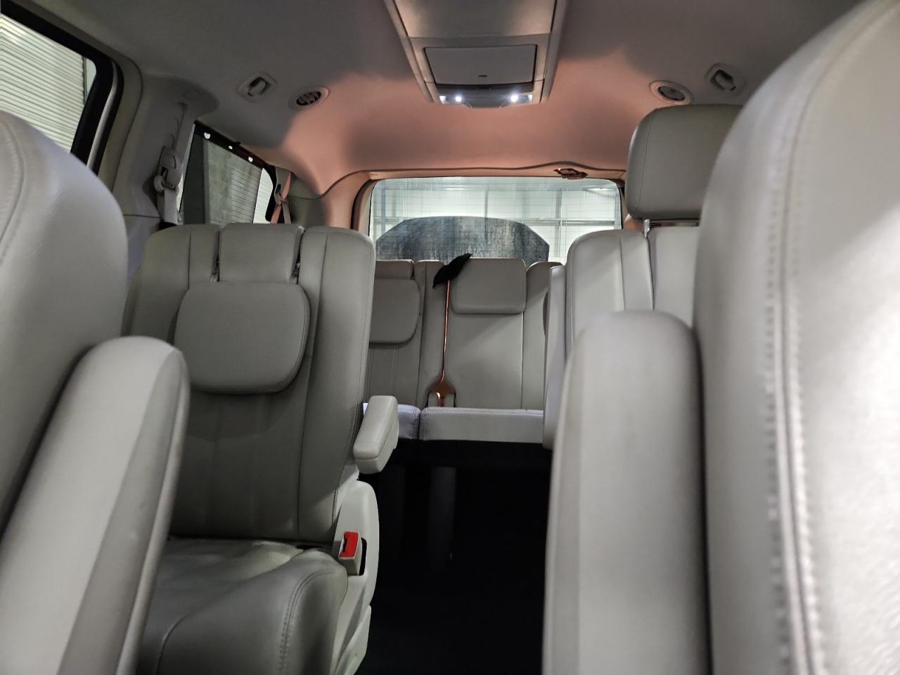 2015 Chrysler Town & Country Touring L VIN: 2C4RC1CG2FR507008 Lot: 92587335