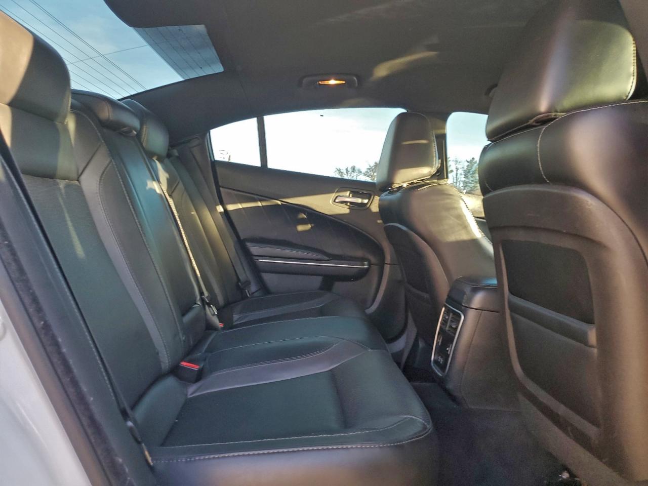 2015 Dodge Charger Sxt VIN: 2C3CDXJG7FH813785 Lot: 93935375