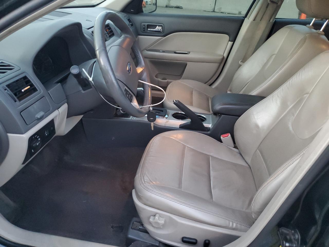 2010 Ford Fusion Hybrid VIN: 3FADP0L31AR215719 Lot: 92280925