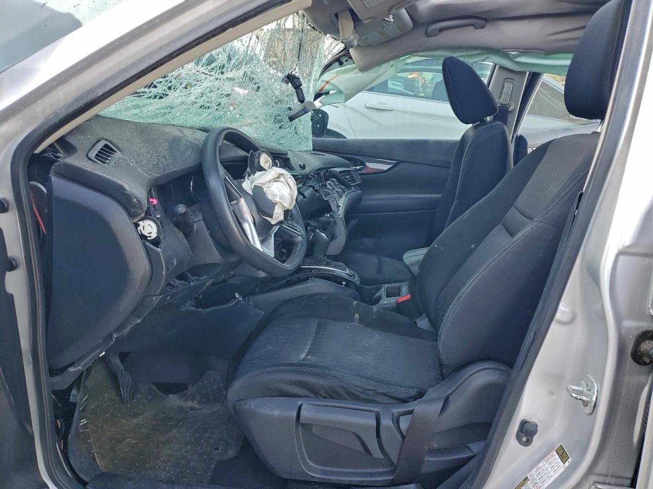 2017 Nissan Rogue S VIN: JN8AT2MT9HW138693 Lot: 91084805