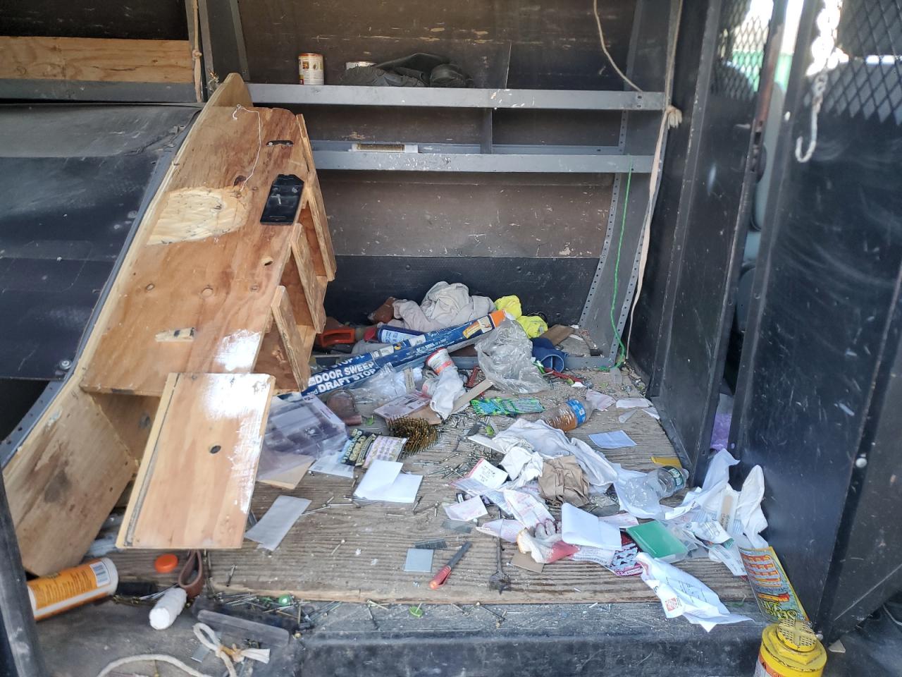 2015 Ford Transit T-250 Delivery Van VIN: 1FTNR1ZM0FKA92957 Lot: 93136105