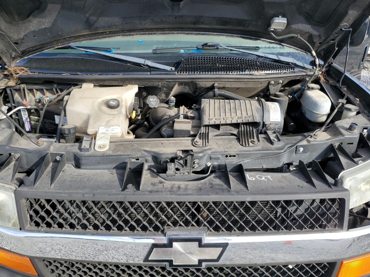 2003 Chevrolet Express G1500 VIN: 1GBFG15T031137988 Lot: 92694165