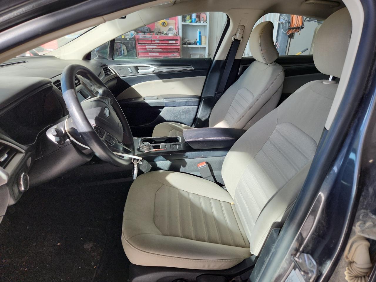 2019 Ford Fusion S VIN: 3FA6P0G76KR148364 Lot: 92075335