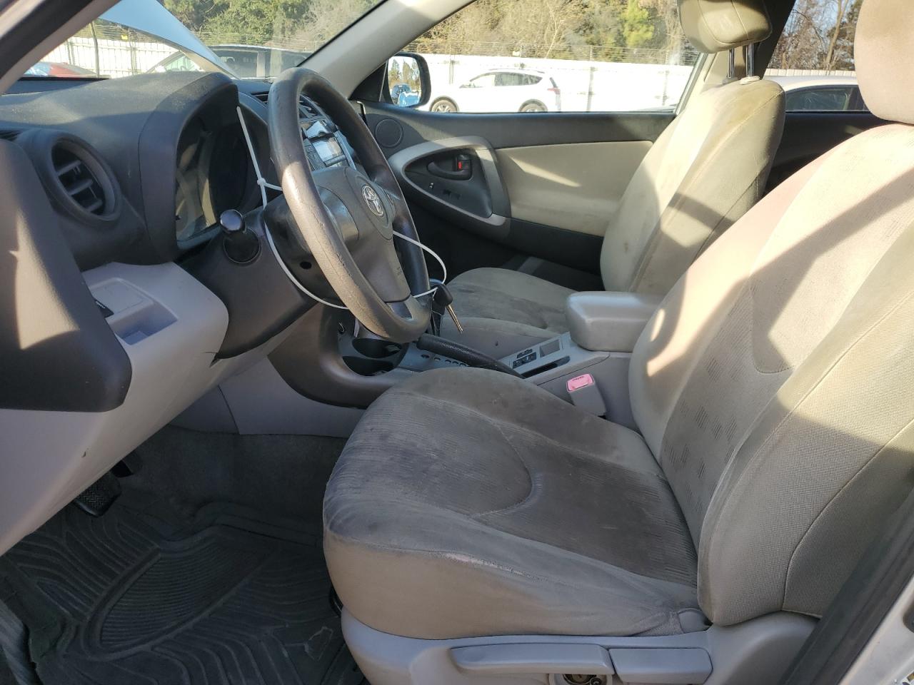 2010 Toyota Rav4 VIN: JTMBF4DV5A5031382 Lot: 92666895