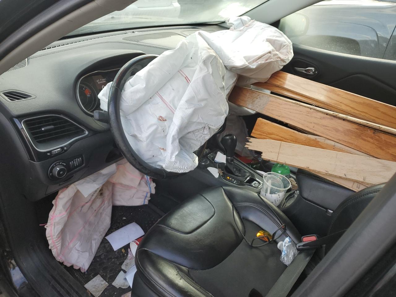 2019 Jeep Cherokee Latitude Plus VIN: 1C4PJMLBXKD367791 Lot: 92060335