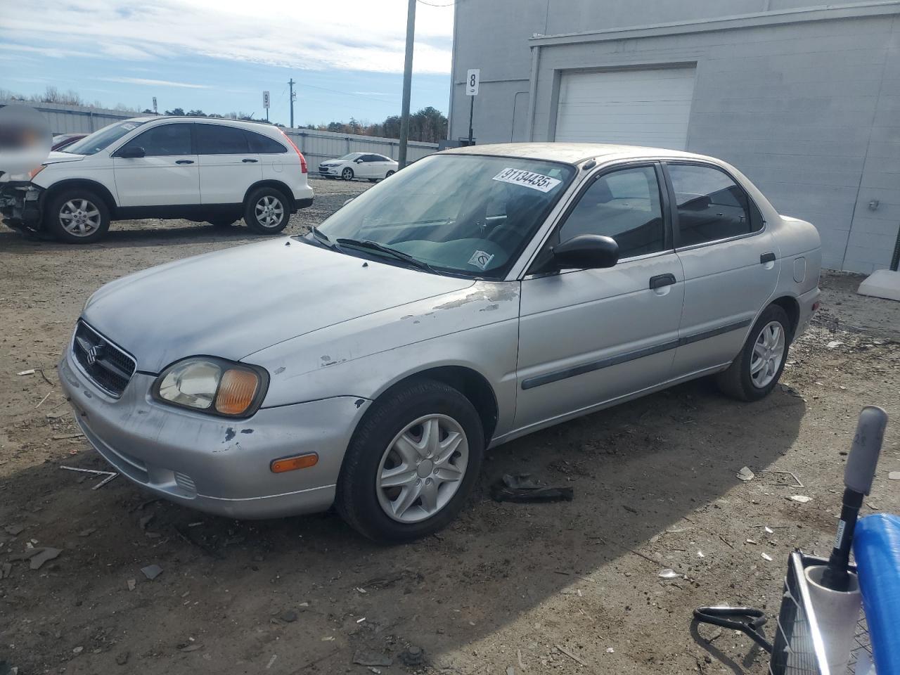 2000 Suzuki Esteem Gl