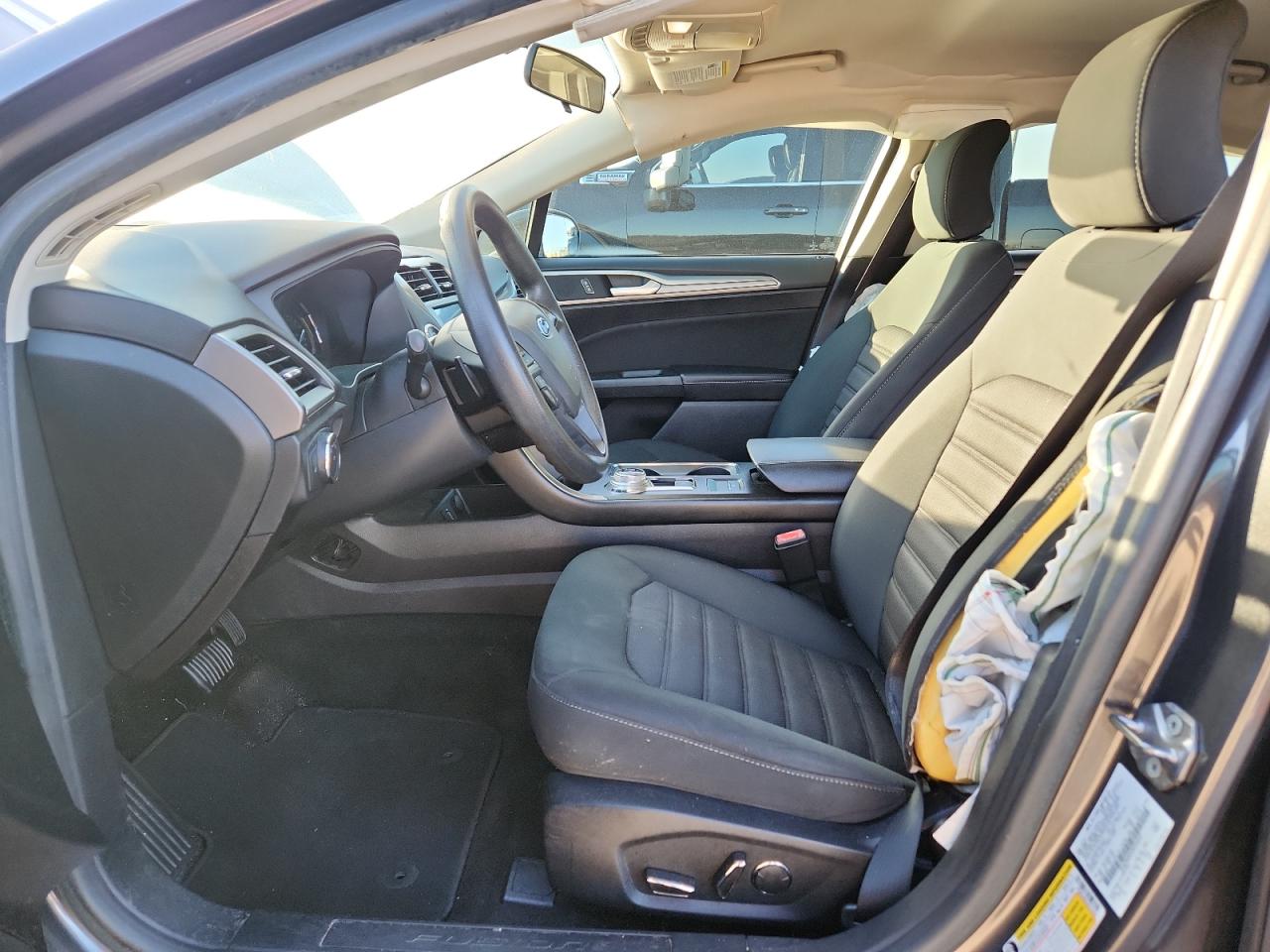 2018 Ford Fusion Se VIN: 3FA6P0HDXJR276352 Lot: 92305625