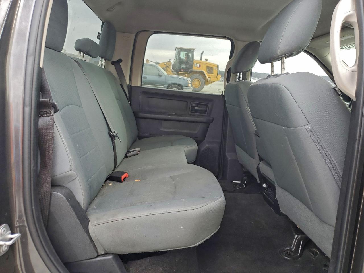 2017 Ram 1500 St VIN: 3C6RR7KT8HG735613 Lot: 93823725