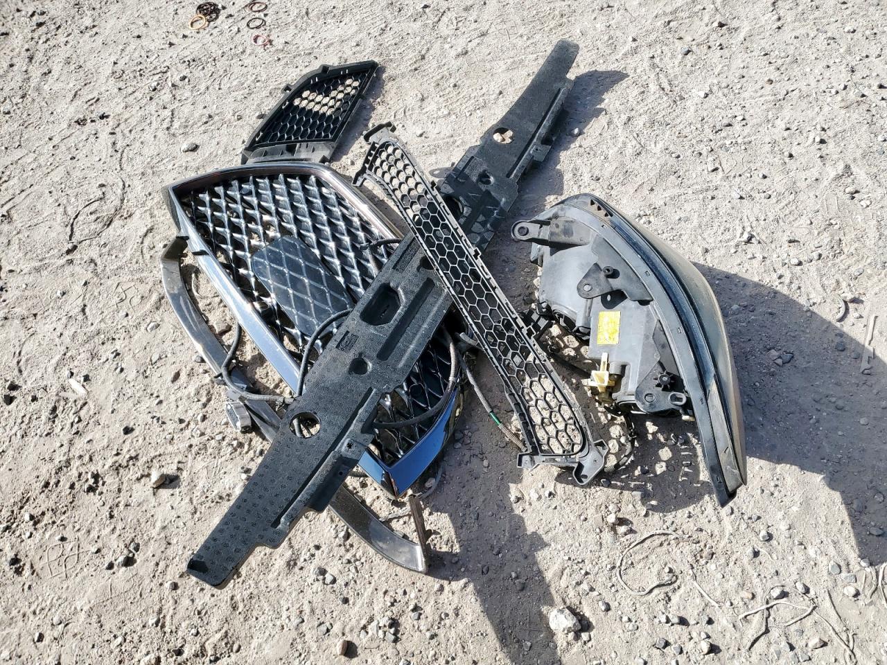 2020 Genesis G80 Base VIN: KMTFN4JE7LU328737 Lot: 92207405