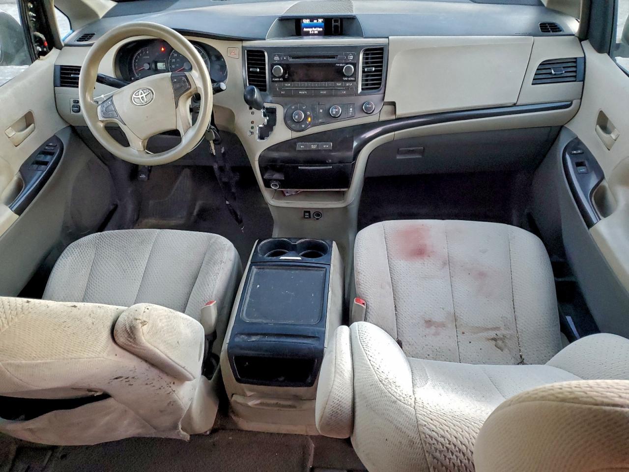 2012 Toyota Sienna Le VIN: 5TDKK3DC4CS272934 Lot: 93997365