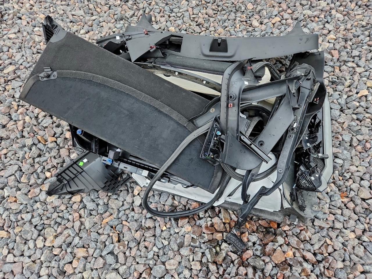 2019 Cadillac Xt4 Sport VIN: 1GYFZER41KF182367 Lot: 94251495