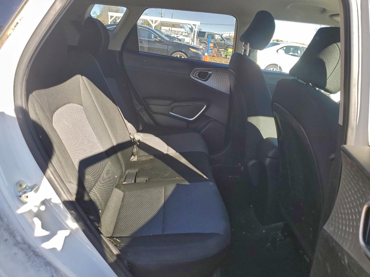 2020 Kia Soul Lx VIN: KNDJ23AU1L7704835 Lot: 93946525