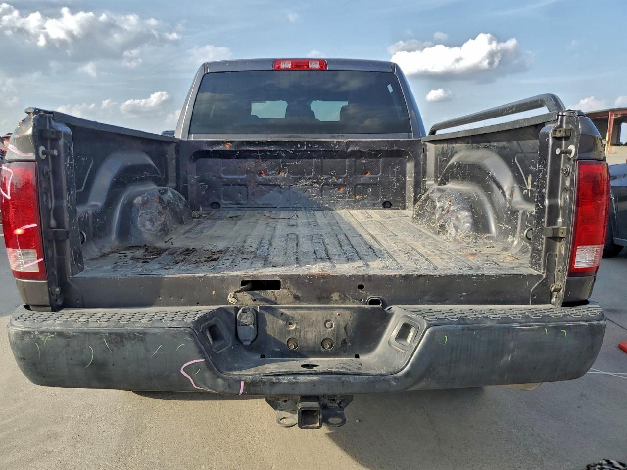 2019 Ram 1500 Classic Tradesman VIN: 1C6RR6FG6KS618698 Lot: 92710455