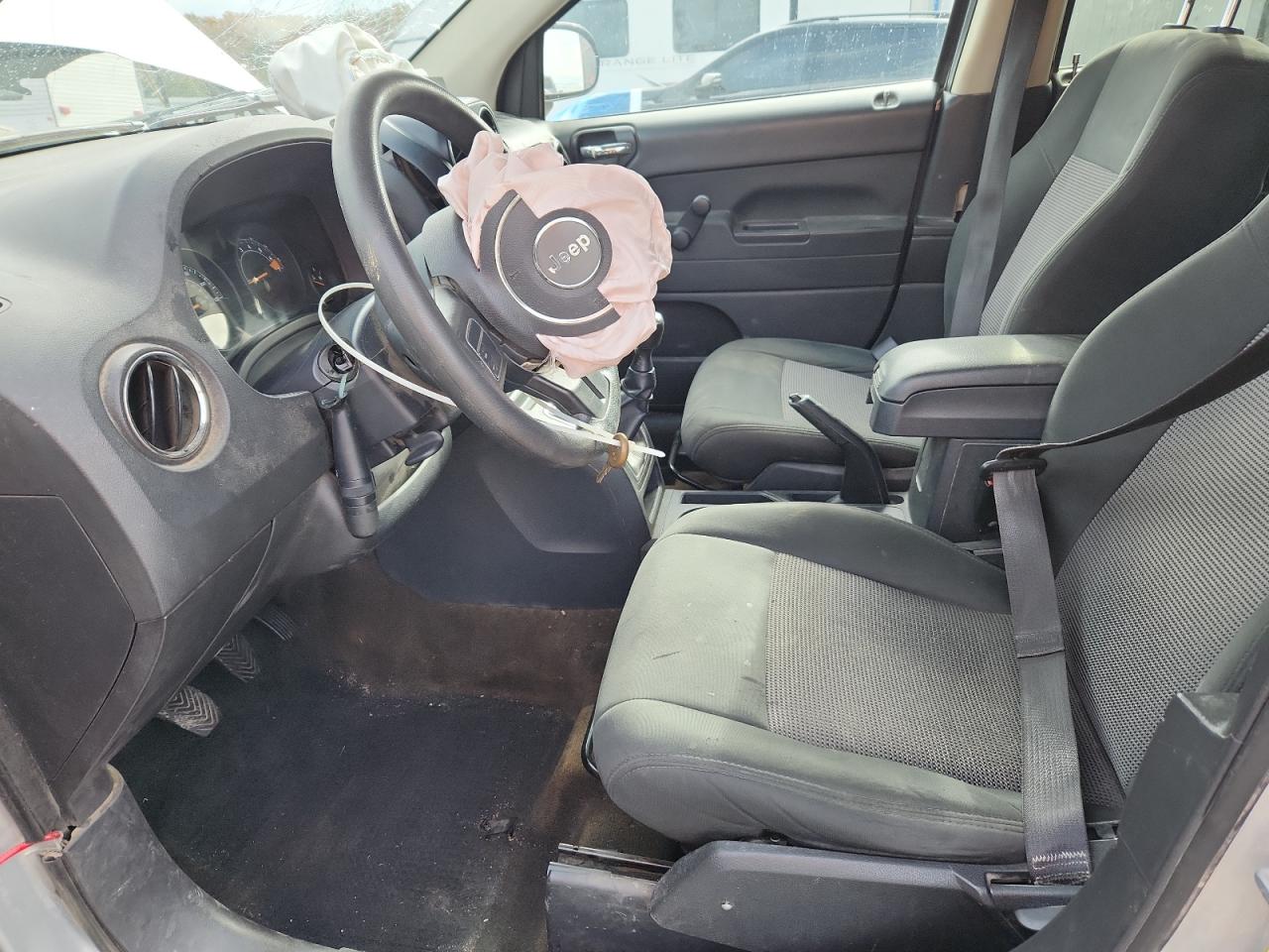 2014 Jeep Compass Sport VIN: 1C4NJCBA2ED536331 Lot: 92803125