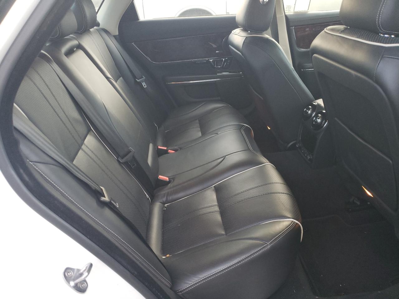 2016 Jaguar Xj VIN: SAJWA1C76G8W01559 Lot: 92861125