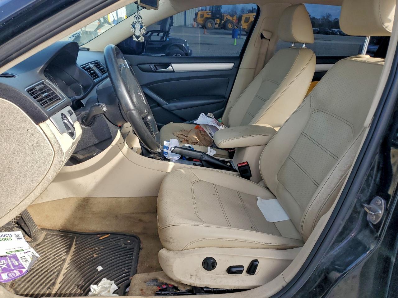 2013 Volkswagen Passat Se VIN: 1VWBH7A32DC116675 Lot: 94155105