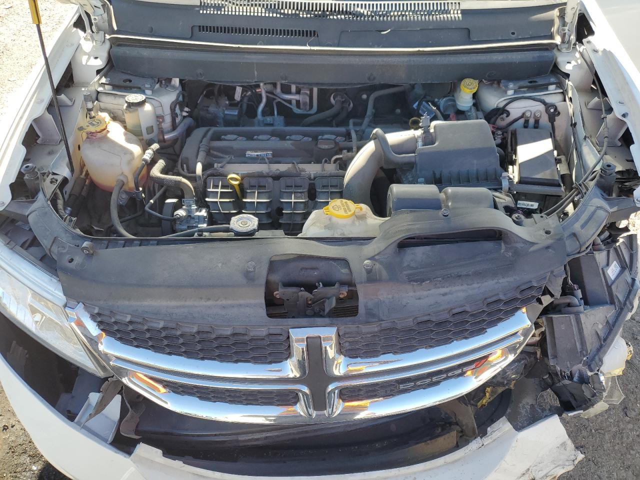 2019 Dodge Journey Se VIN: 3C4PDCBBXKT868144 Lot: 92307905