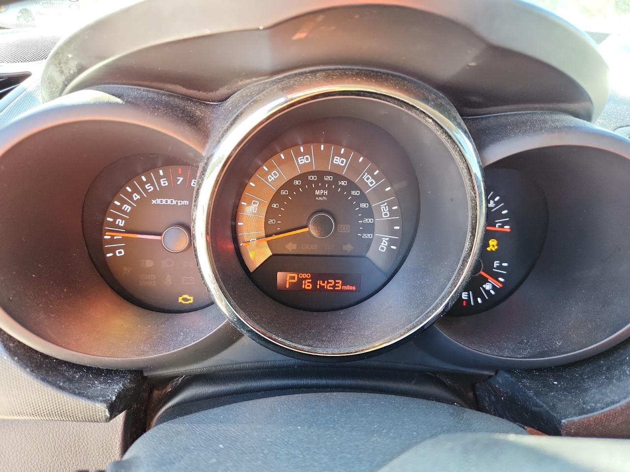 2011 Kia Soul + VIN: KNDJT2A26B7300899 Lot: 92268505