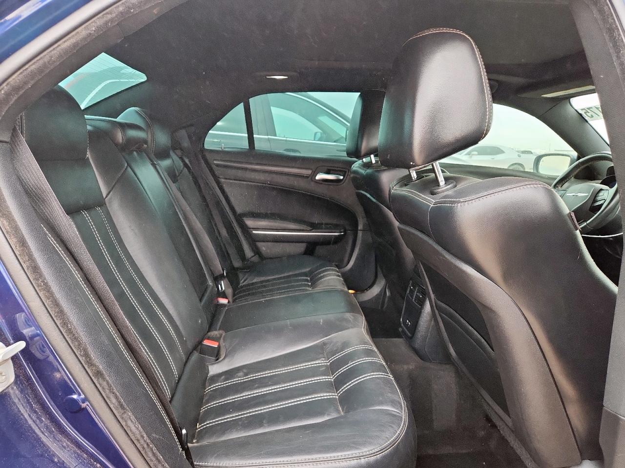 2015 Chrysler 300 S VIN: 2C3CCABGXFH781364 Lot: 93358175