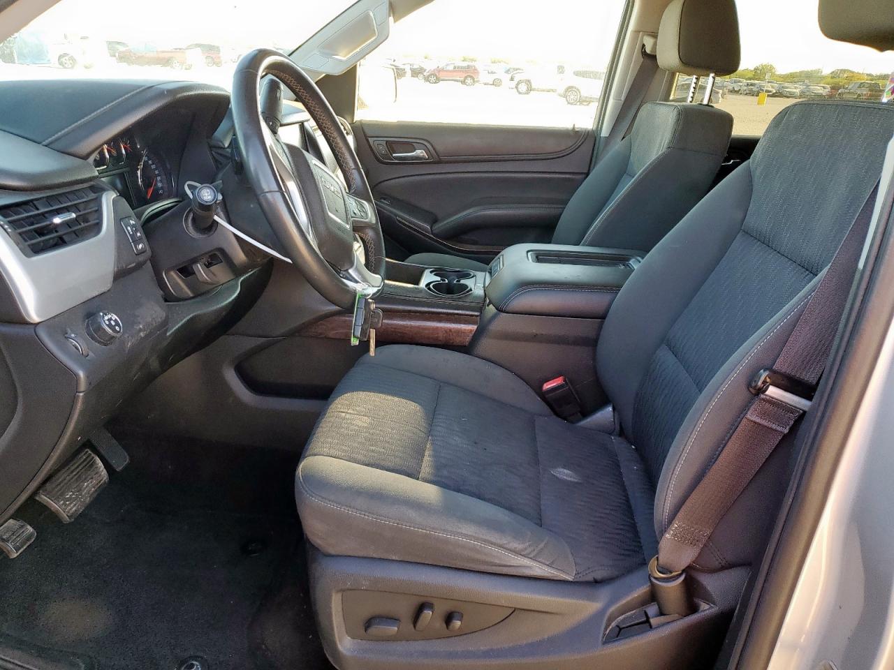 2016 GMC Yukon Xl C1500 Sle VIN: 1GKS1FKC9GR185014 Lot: 92979485