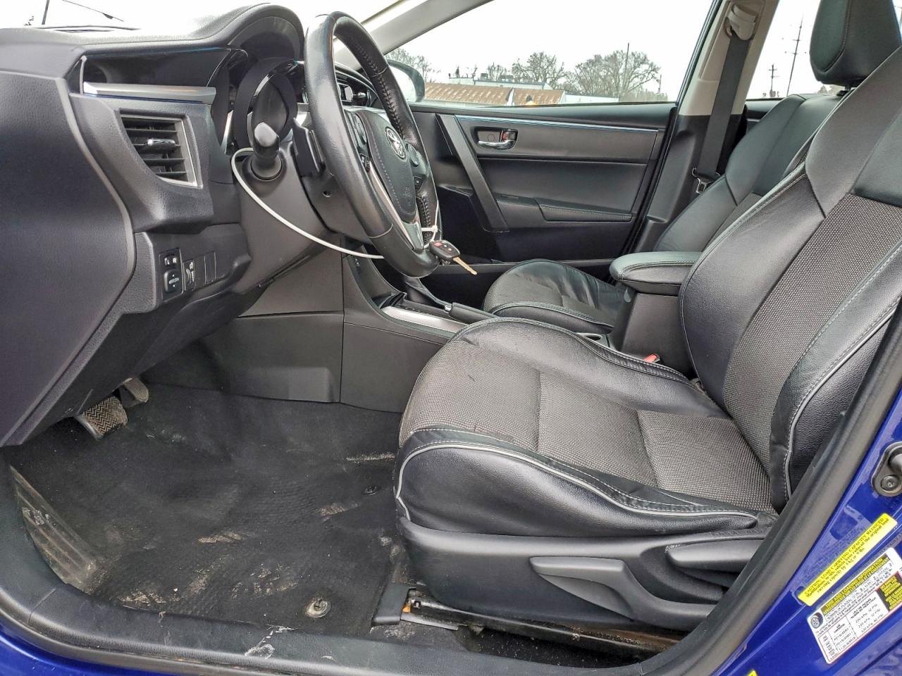 2015 Toyota Corolla L VIN: 5YFBURHE0FP235529 Lot: 94416955