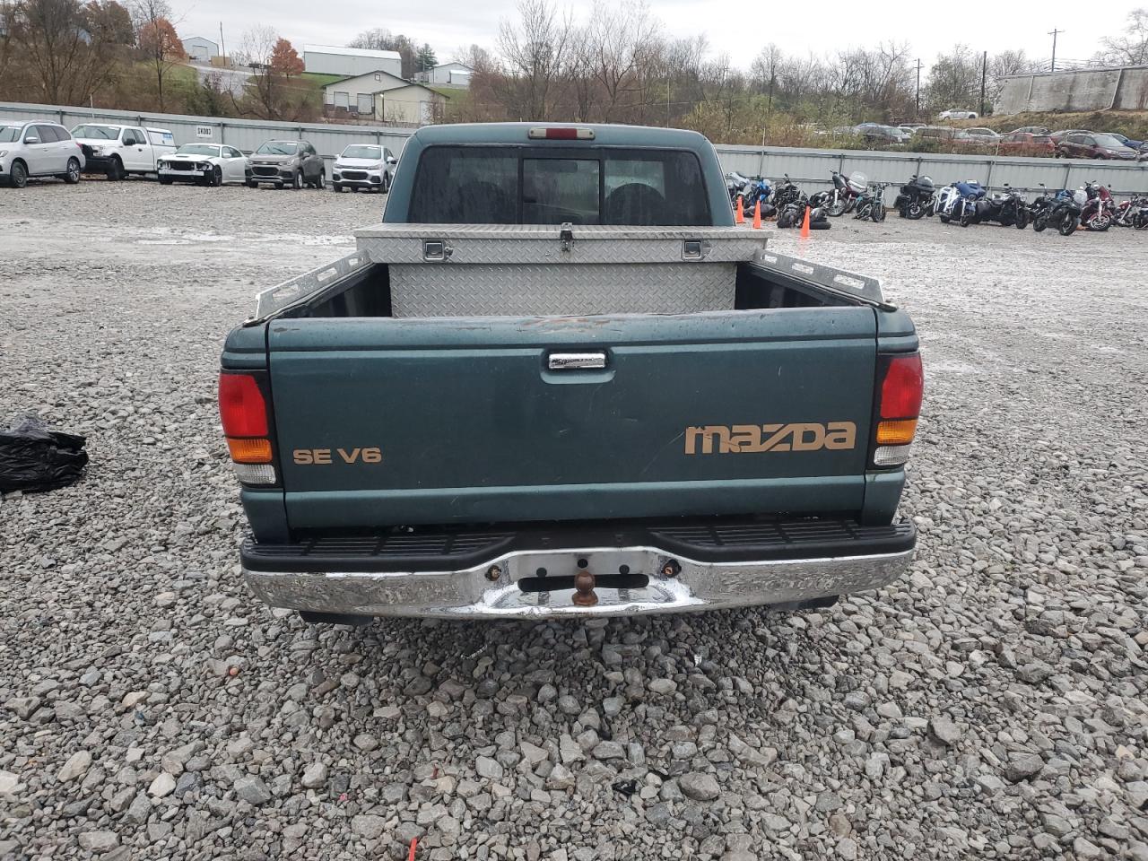 1998 Mazda B4000 Cab Plus VIN: 4F4YR16X9WTM06683 Lot: 92075135