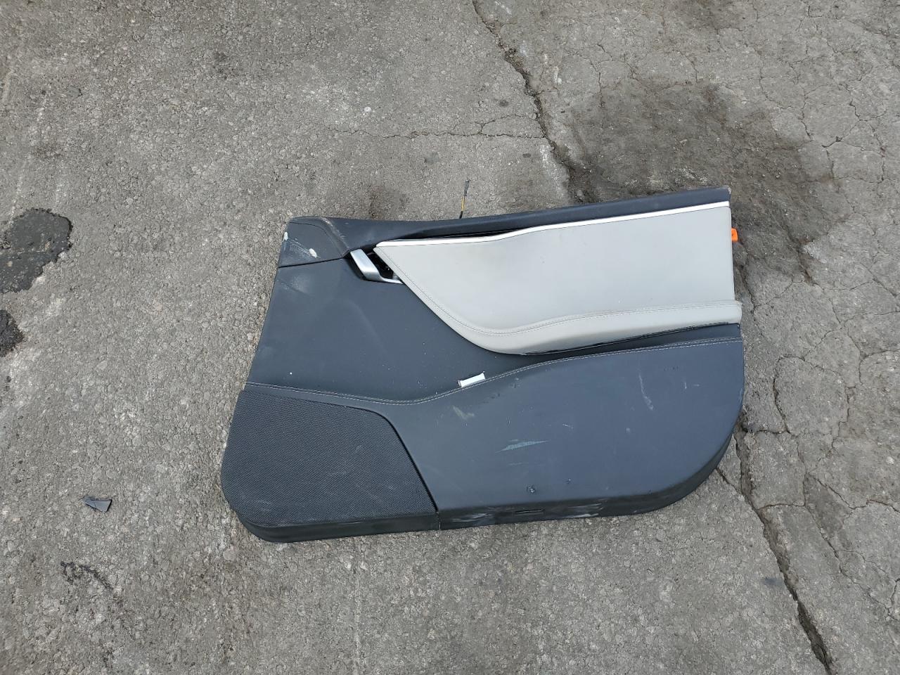 2015 Tesla Model S 70D VIN: 5YJSA1S28FF088199 Lot: 90749205