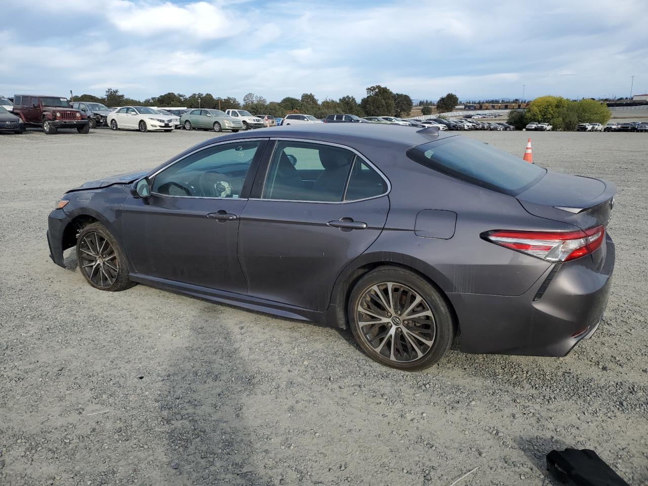 2019 Toyota Camry L grey null gas 4T1B11HK4KU197568 photo #3
