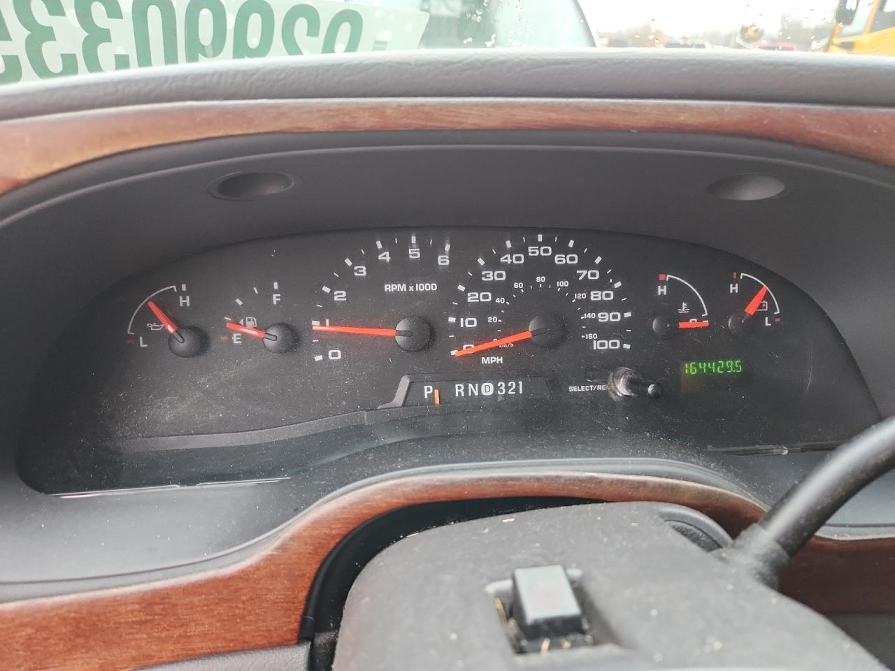 2007 Ford Econoline E350 Super Duty Cutaway Van VIN: 1FDSE35S37DA13717 Lot: 92990335