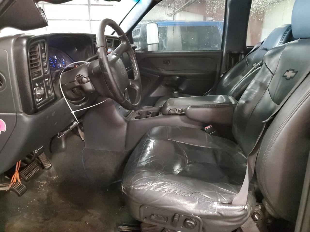 2002 Chevrolet Silverado K2500 Heavy Duty VIN: 1GCHK29102E189856 Lot: 93117935