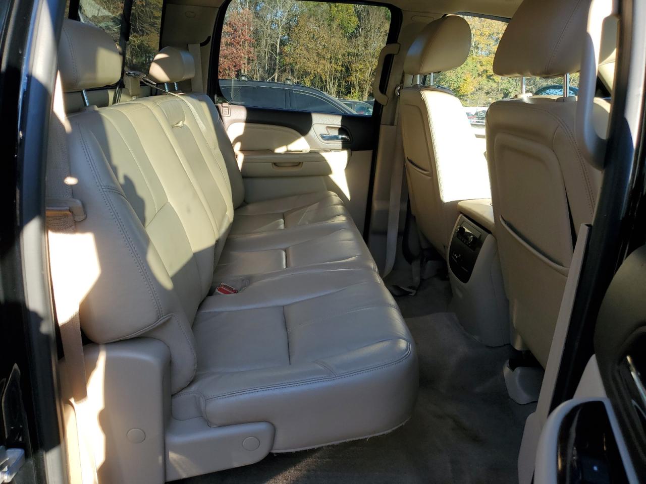 2010 GMC Sierra K1500 Denali VIN: 3GTRKXE29AG255893 Lot: 92710605