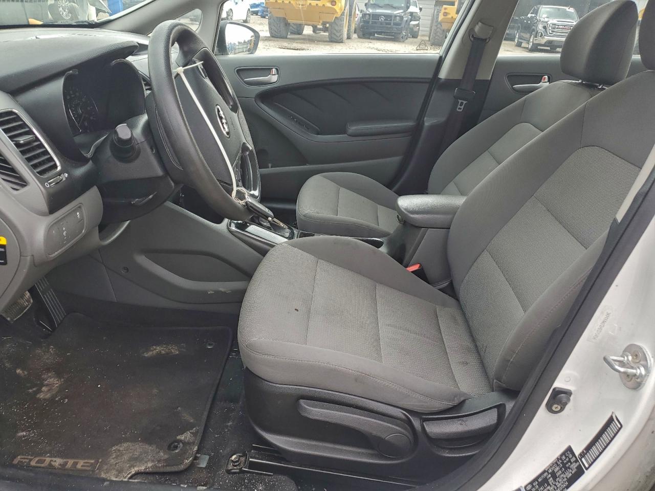 2017 Kia Forte Lx VIN: 3KPFK4A72HE075454 Lot: 93741695