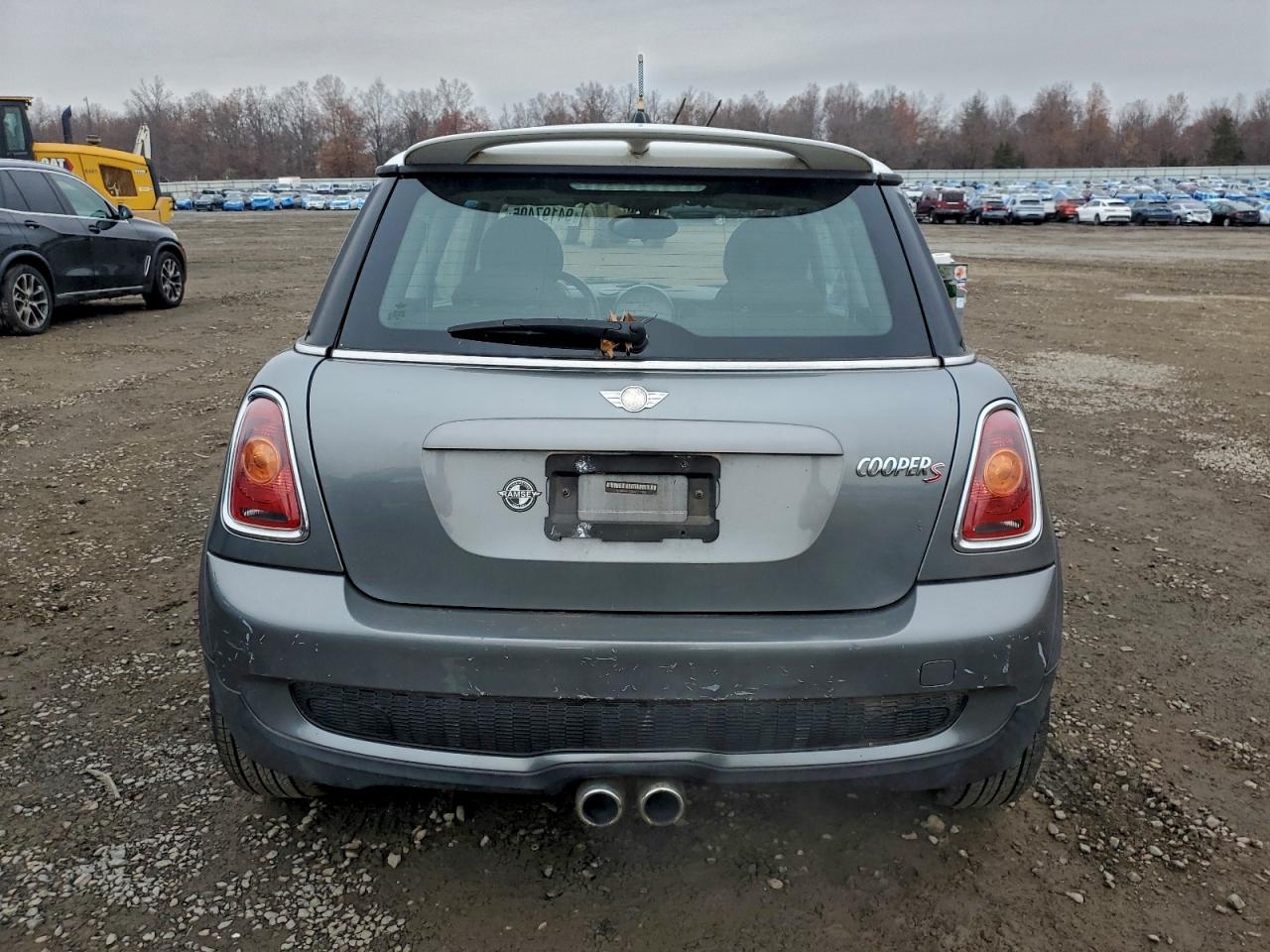 2010 Mini Cooper S VIN: WMWMF7C53ATZ74083 Lot: 94197405