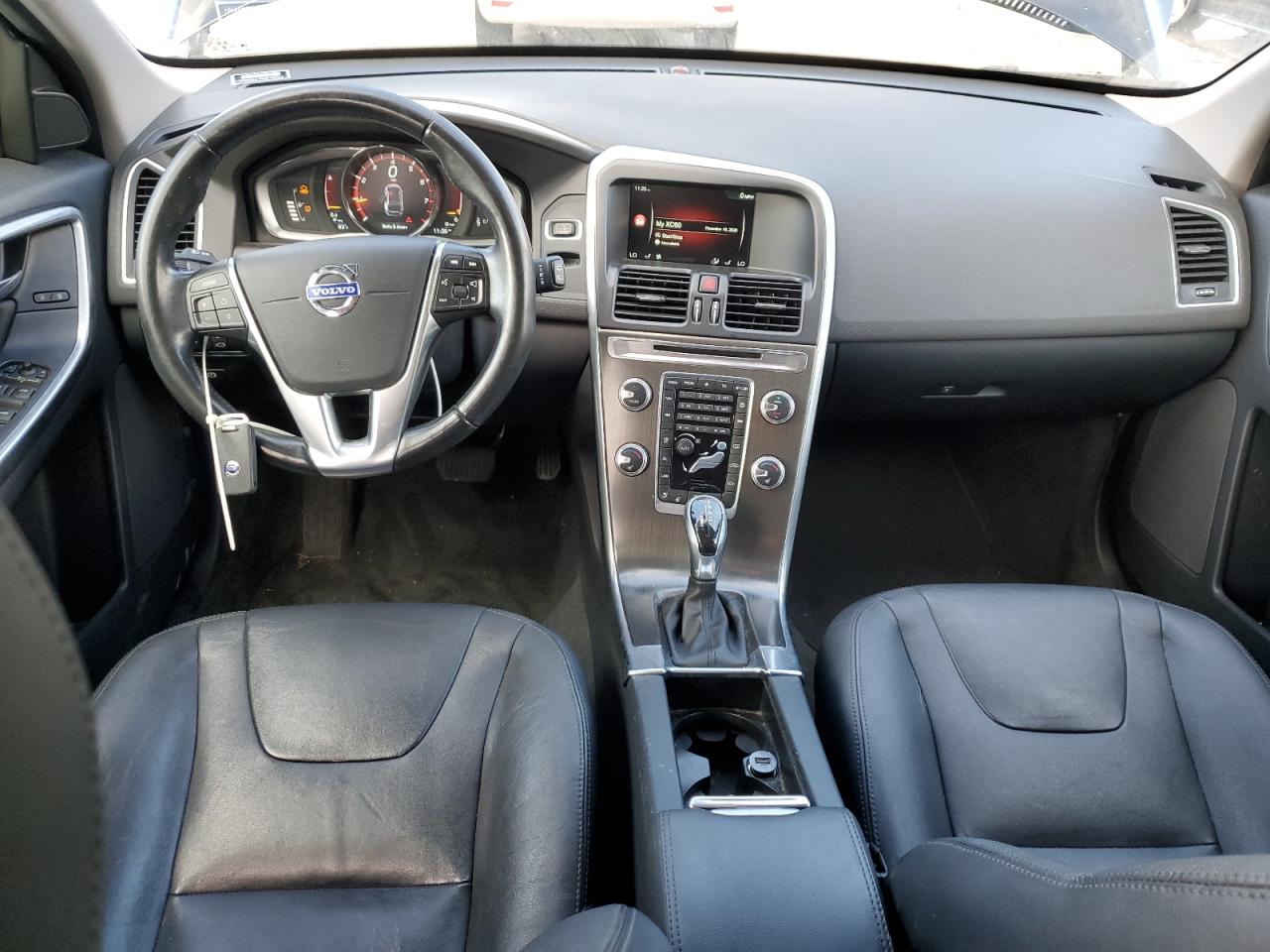 2015 Volvo Xc60 T5 Premier VIN: YV440MDK8F2738322 Lot: 92458705