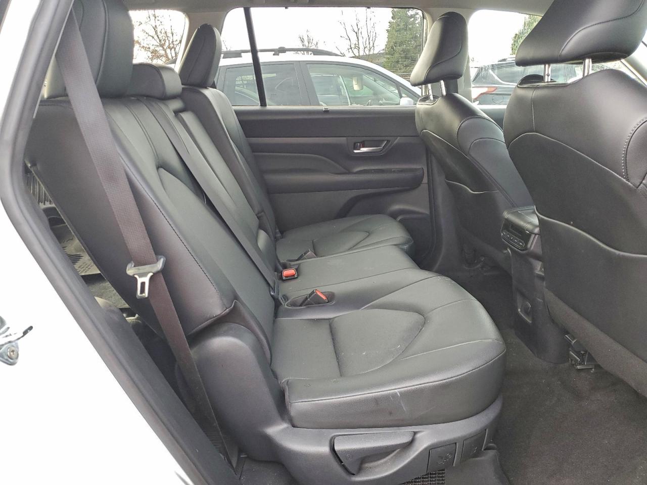 2024 Toyota Grand Highlander Xle VIN: 5TDACAB5XRS016887 Lot: 94303645