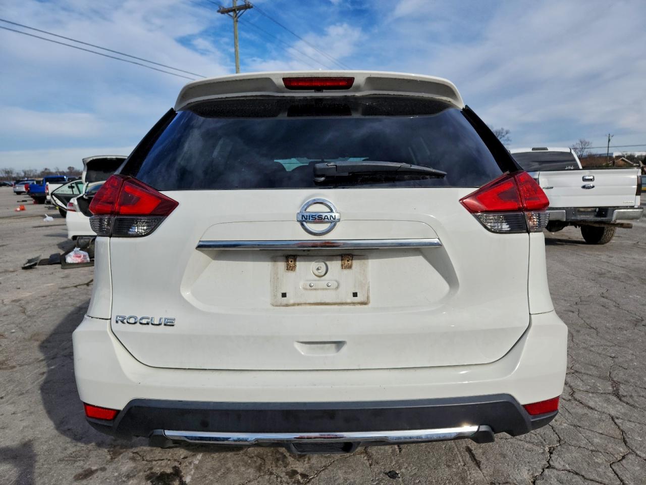 2017 Nissan Rogue S VIN: 5N1AT2MT1HC841200 Lot: 94155535