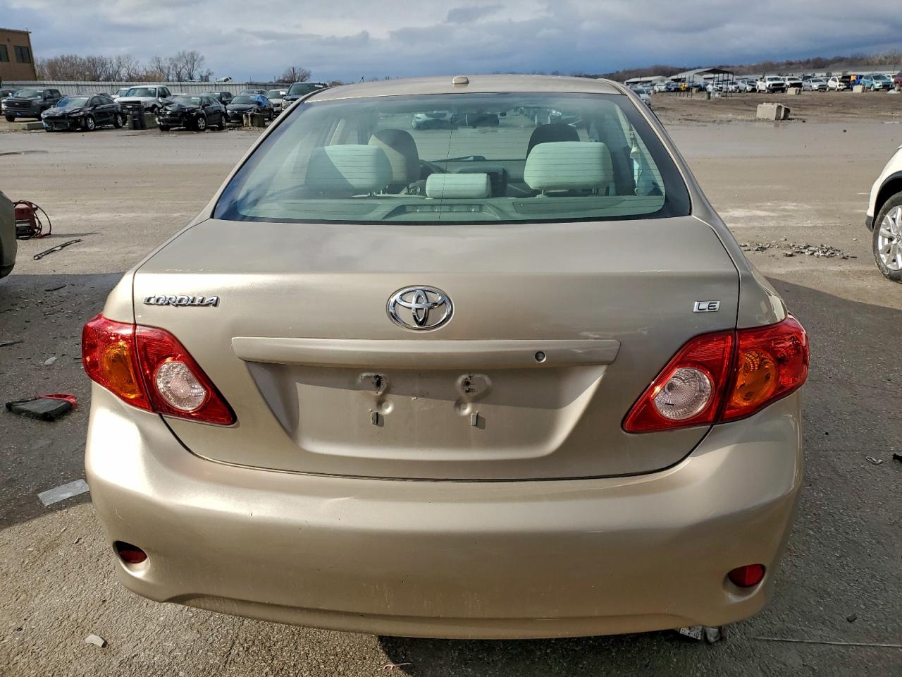 2010 Toyota Corolla Base VIN: 1NXBU4EE2AZ184307 Lot: 93935775