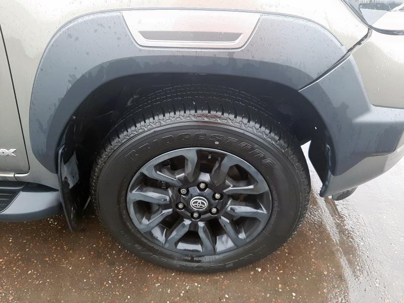 2021 TOYOTA HILUX INVINCIBLE X D/CAB PICK UP 2.8 D-4D AUTO