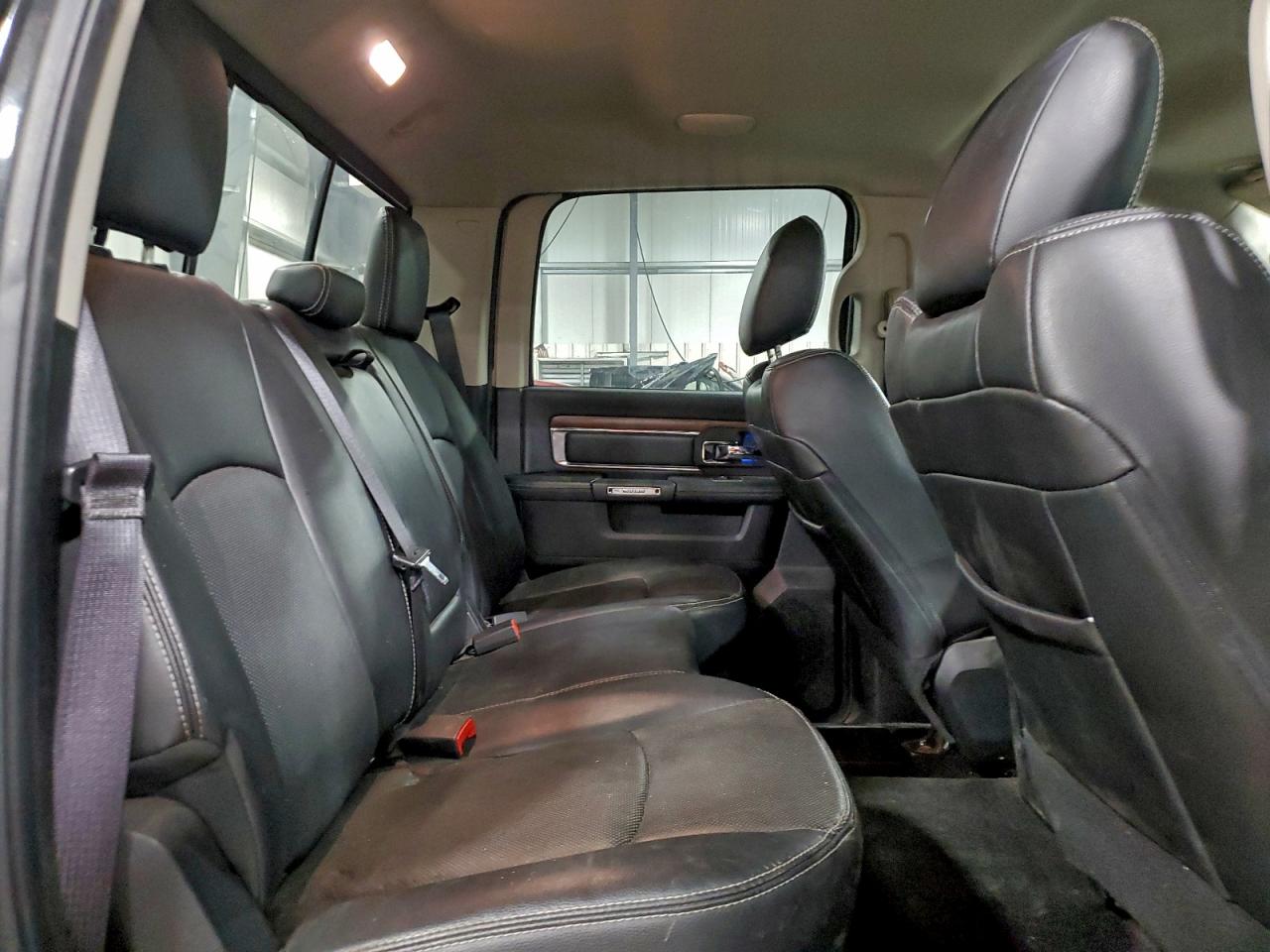 2015 Ram 1500 Laramie VIN: 1C6RR7NT1FS776411 Lot: 93636845