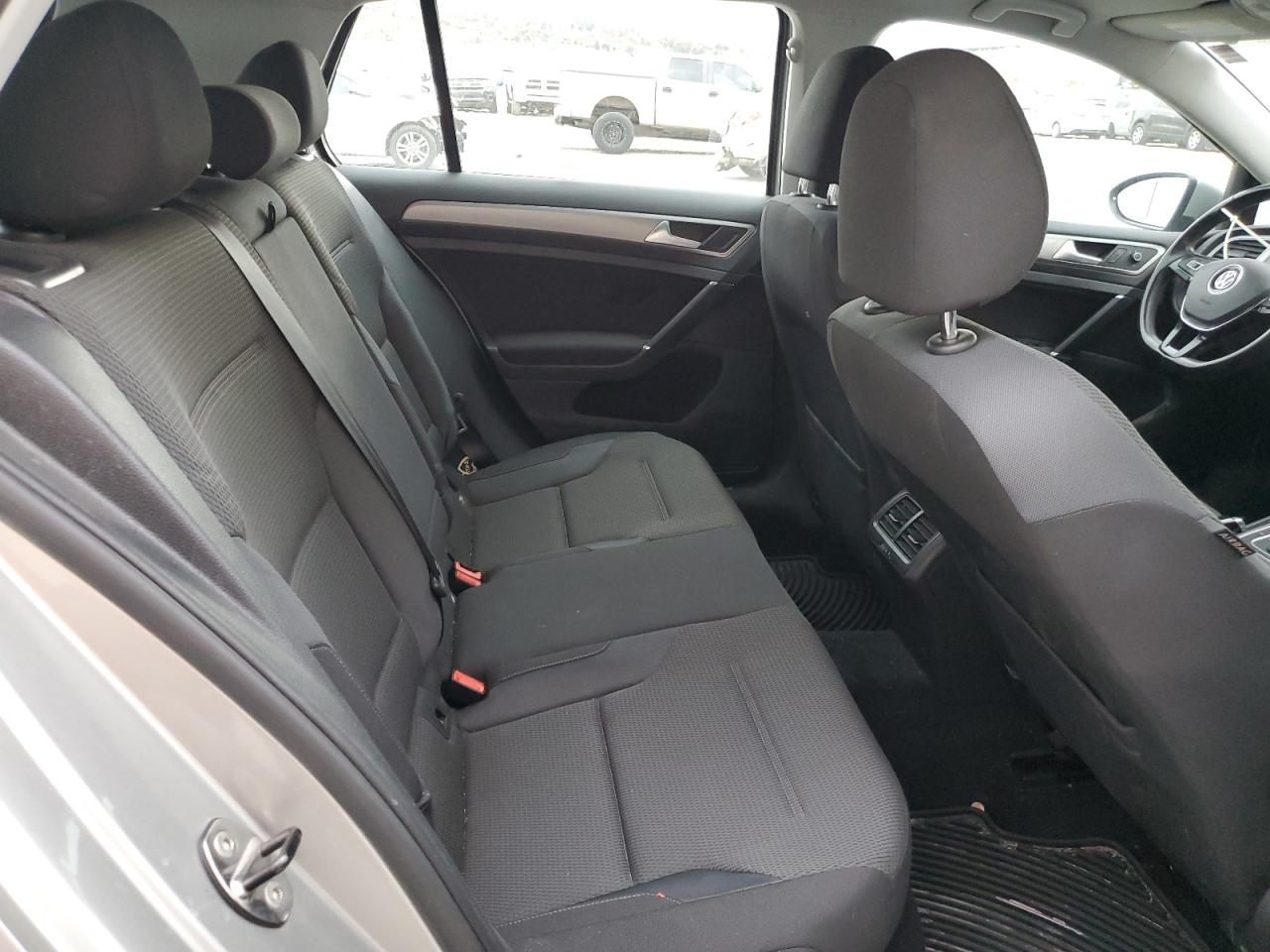 2017 Volkswagen Golf S VIN: 3VW217AU9HM015456 Lot: 92319735