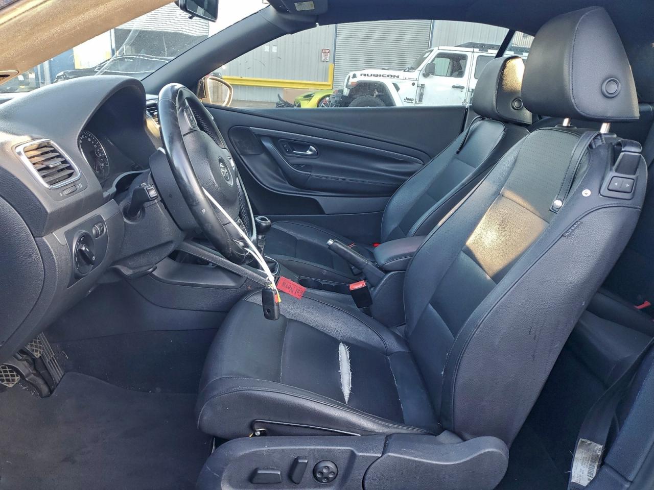 2010 Volkswagen Eos Turbo VIN: WVWAA7AH8AV016188 Lot: 94525235