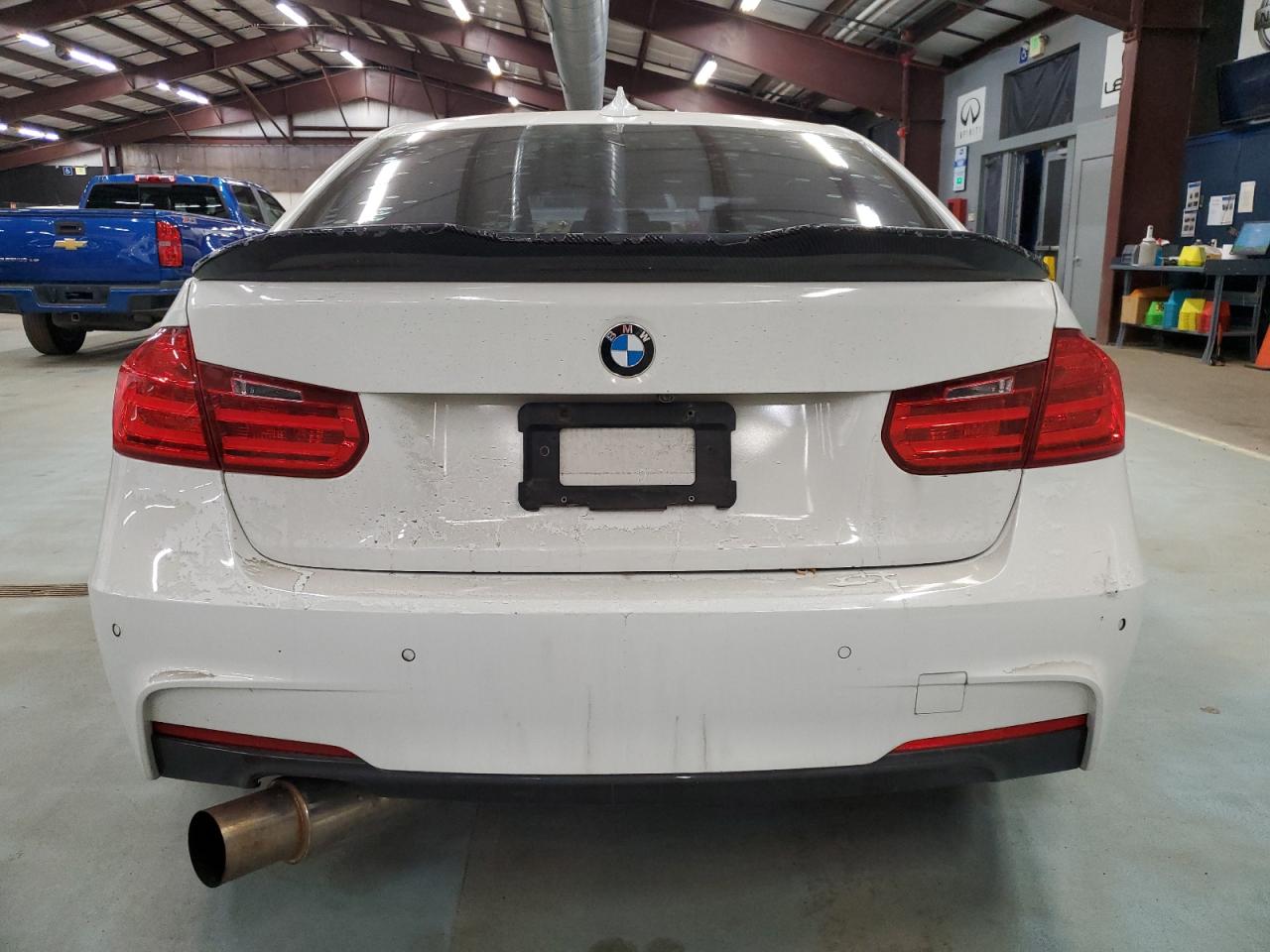 2015 BMW 328 Xi VIN: WBA3B3C52FF548827 Lot: 93813255