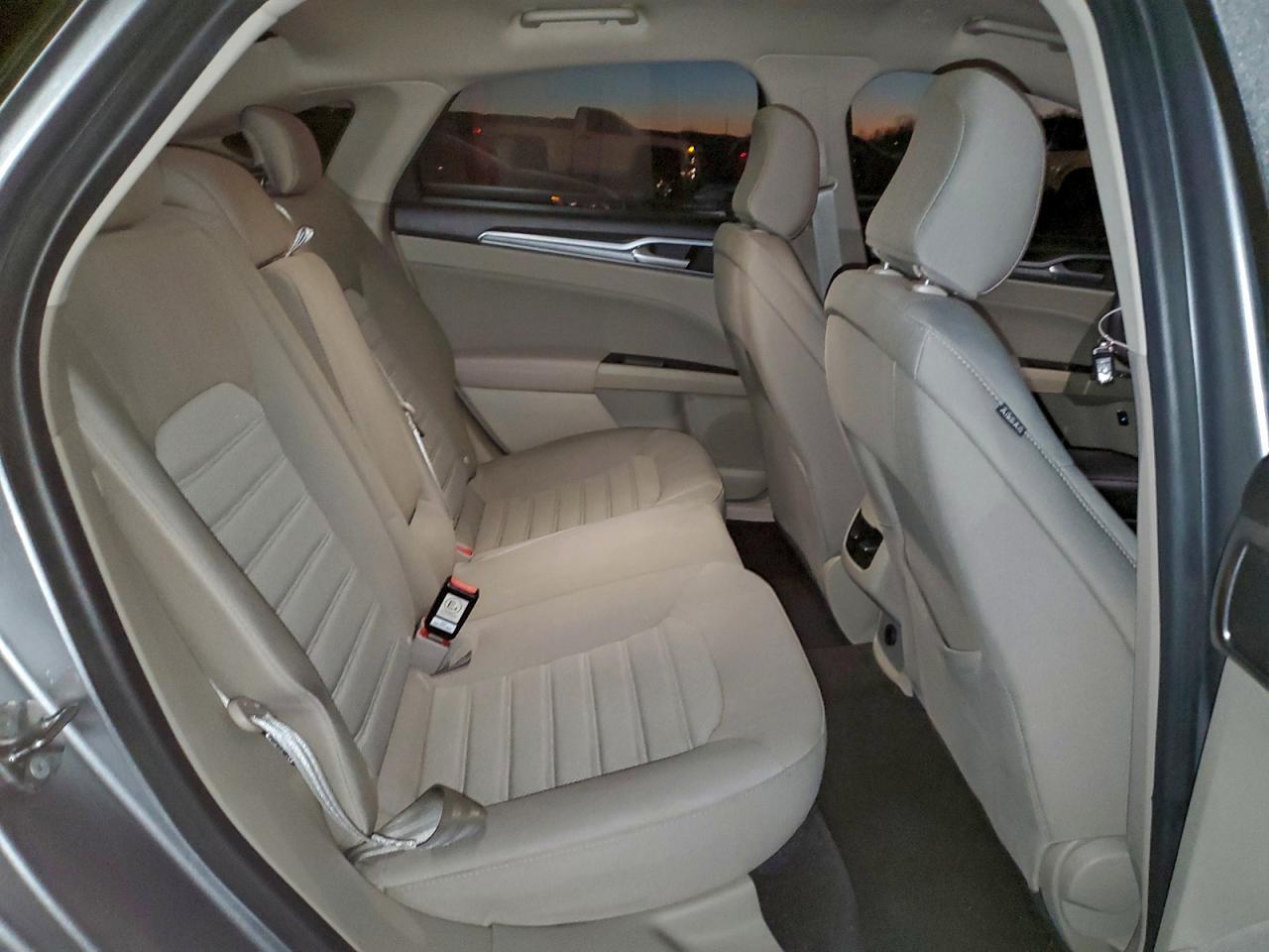 2020 Ford Fusion Se VIN: 3FA6P0LU3LR118686 Lot: 93944915