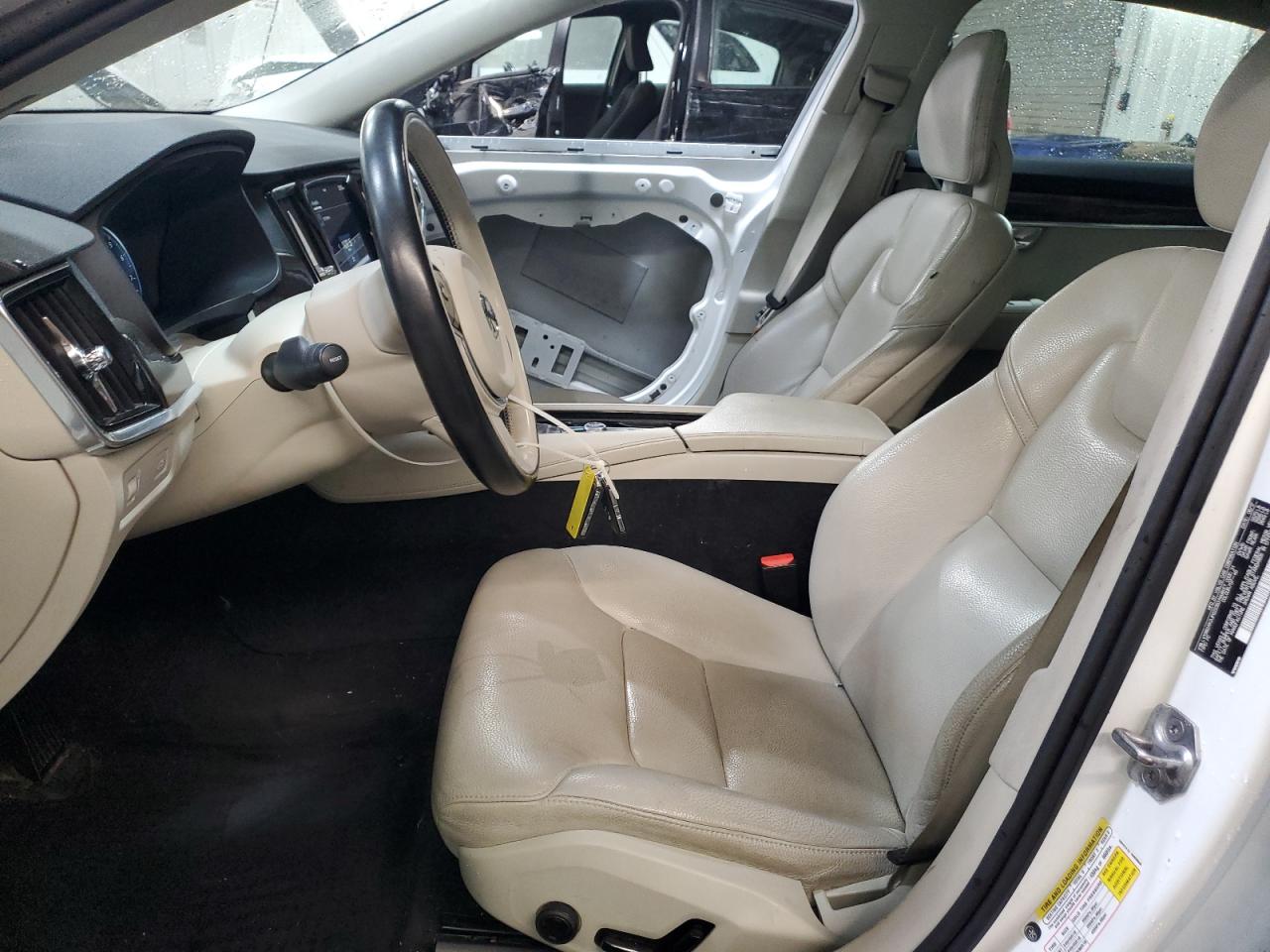 2018 Volvo S90 T5 Momentum VIN: LVY982AK2JP022353 Lot: 93050395